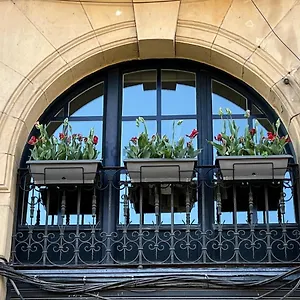 https://ria-by-staynn-apartments.sansebastianhotels.net