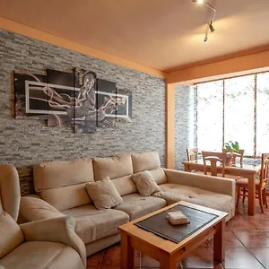 https://piso-cntrico-1-min-de-la-playa-con-terraza-y-bbq.1costadelsol.com